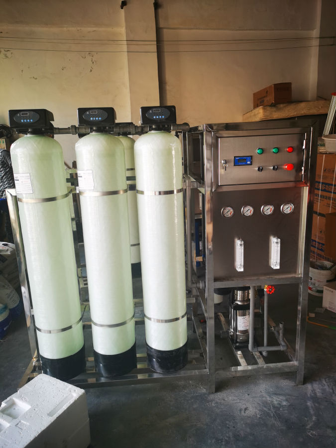 反滲透水處理設(shè)備