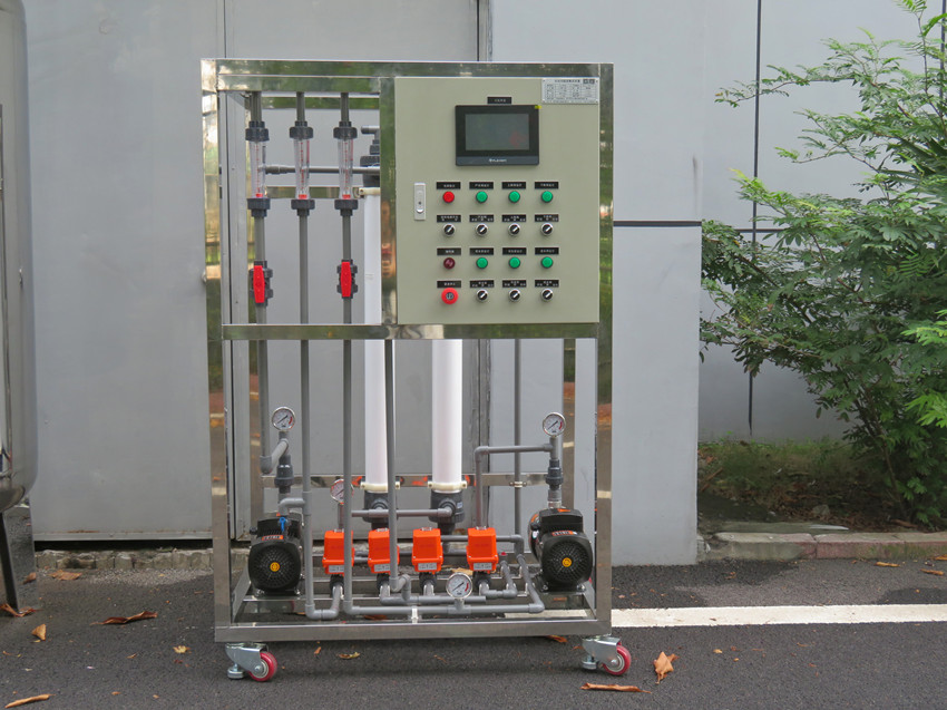 1T/H超濾礦泉水主機(jī)